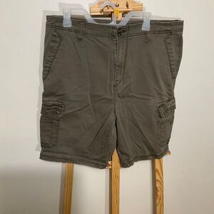 Unionbay men’s cargo shorts classic style size 40